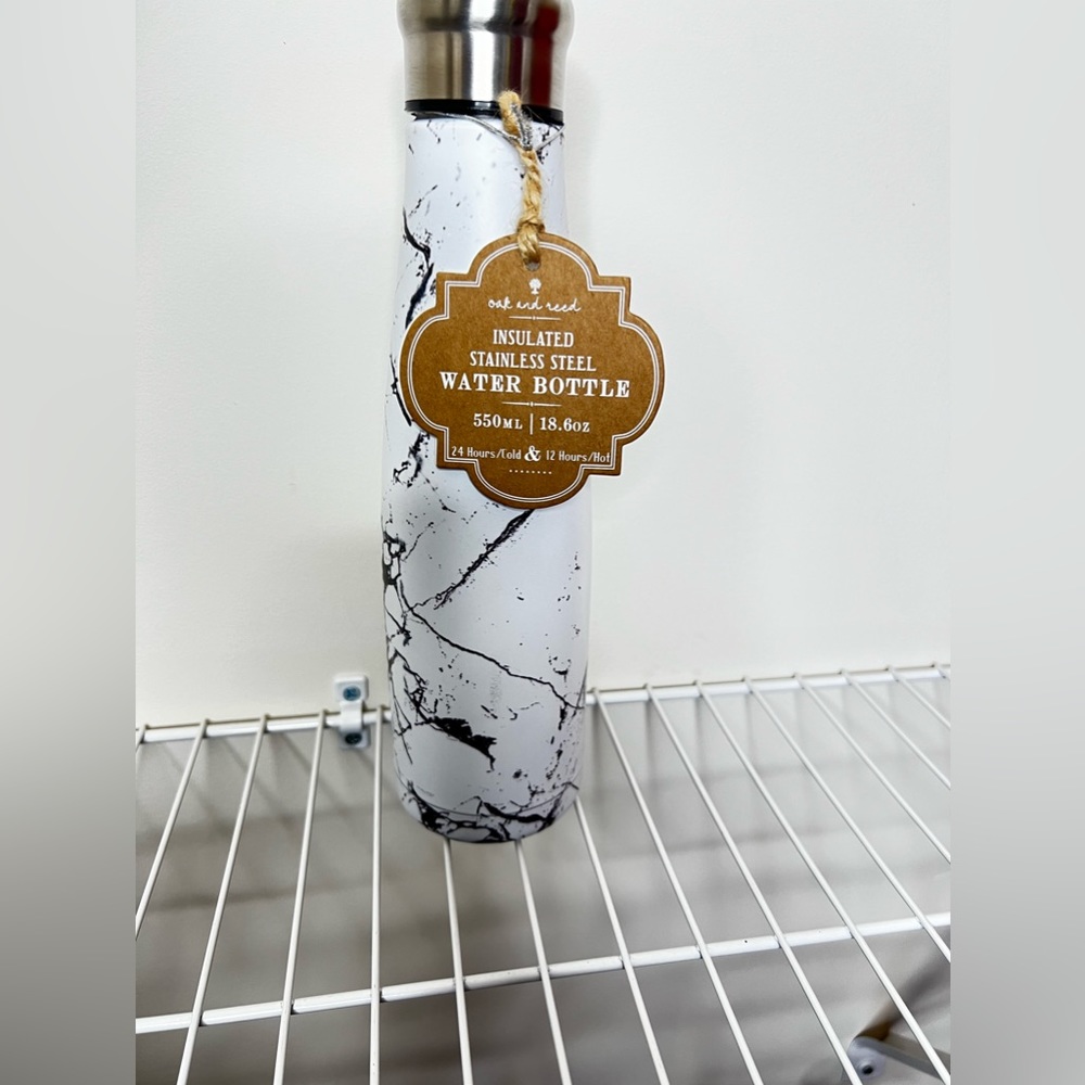 Oak and Reed 18.6 oz/ 550ml Insulated Stainless Steel Water Bottle